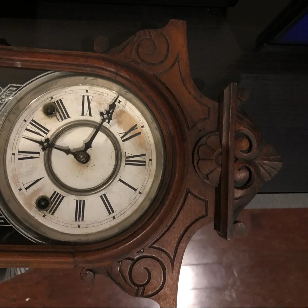 Vintage comes pendulum